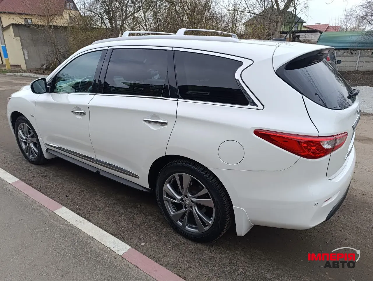 Infiniti QX60 - фото 2