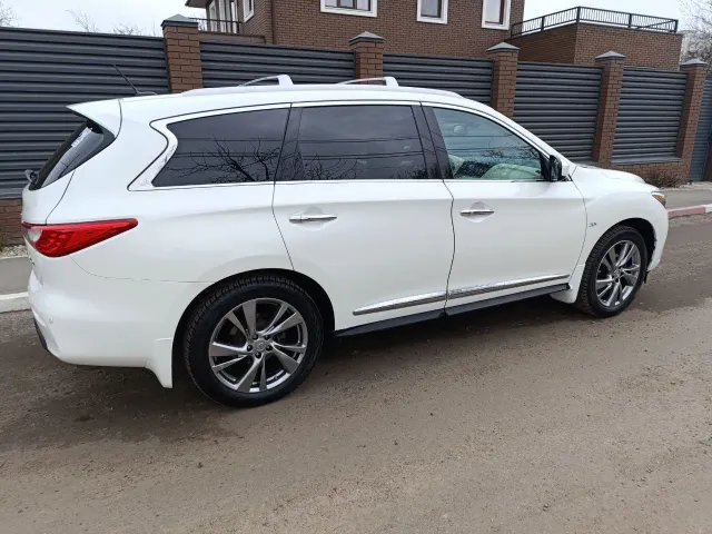 Infiniti QX60 - фото 3