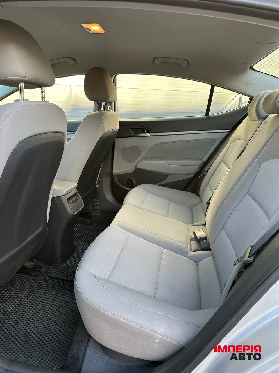 Hyundai Elantra - фото 19