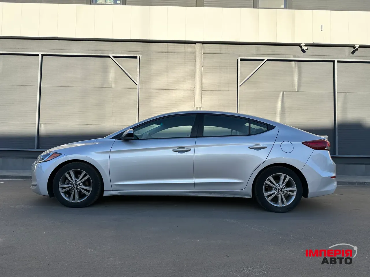 Hyundai Elantra - фото 6