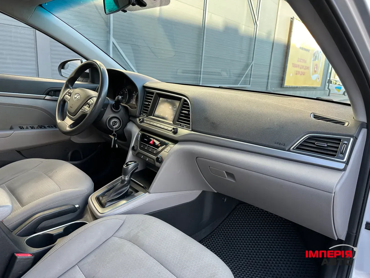 Hyundai Elantra - фото 22