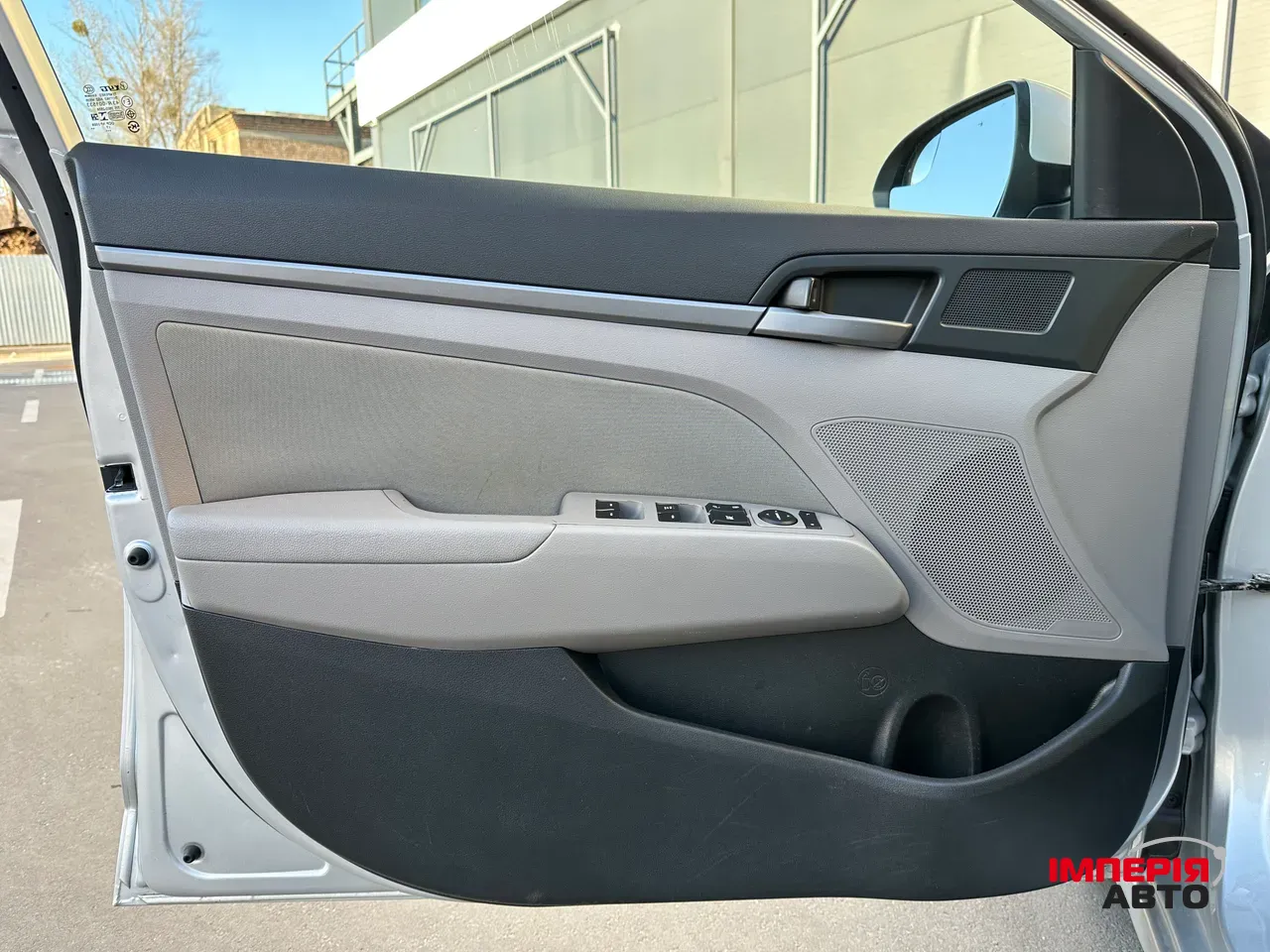 Hyundai Elantra - фото 16