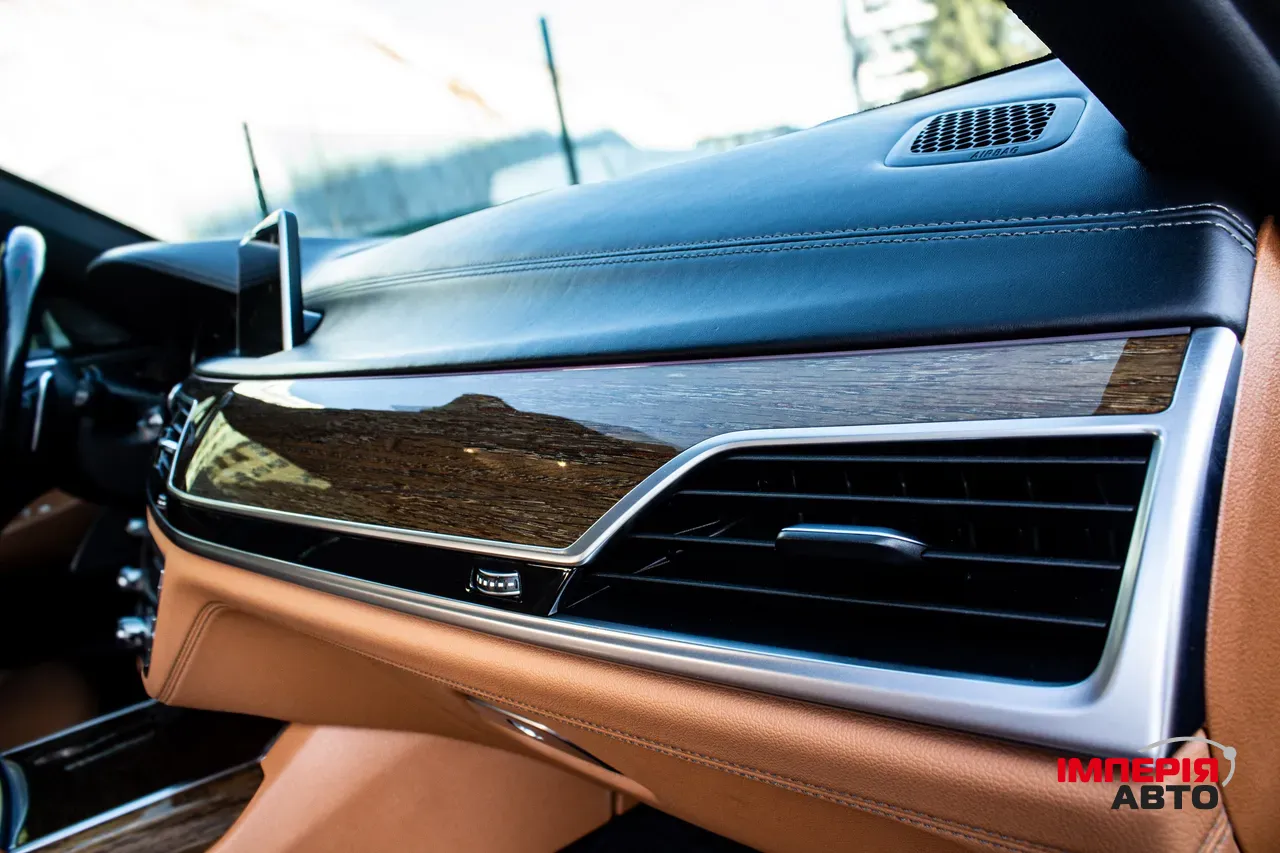 BMW 7 серії - фото 60