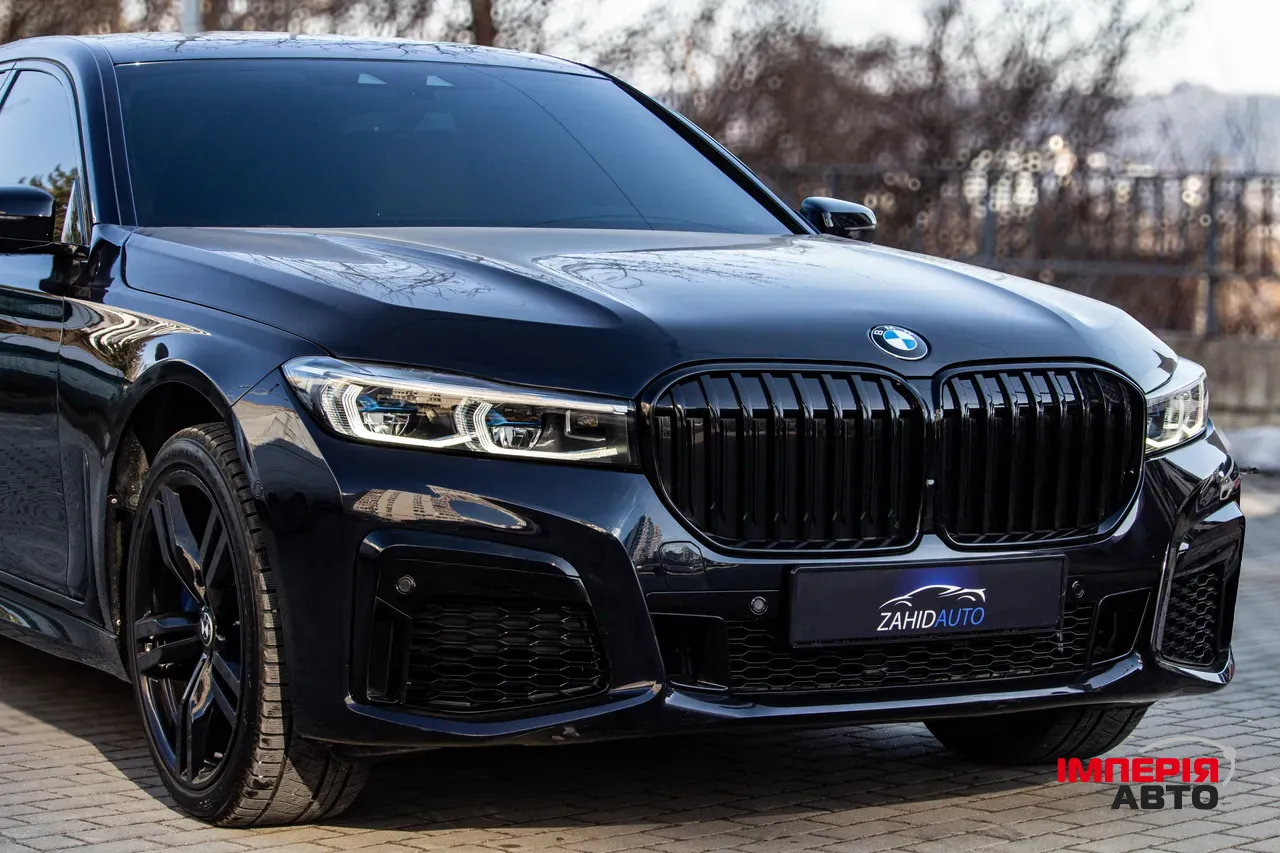 BMW 7 серії - фото 16