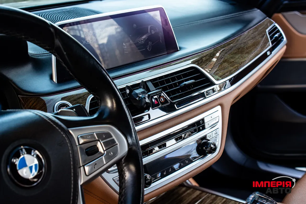 BMW 7 серії - фото 40