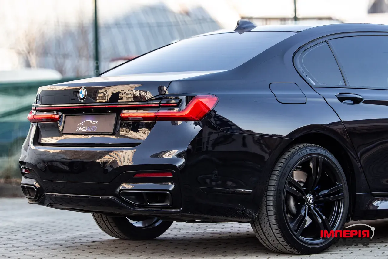 BMW 7 серії - фото 25