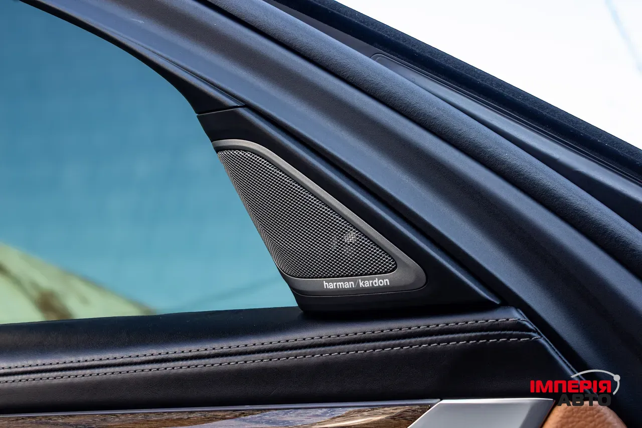 BMW 7 серії - фото 42