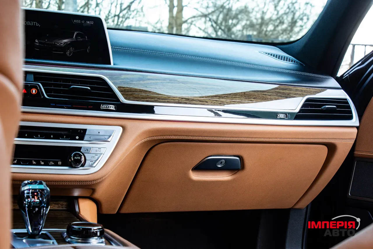 BMW 7 серії - фото 46