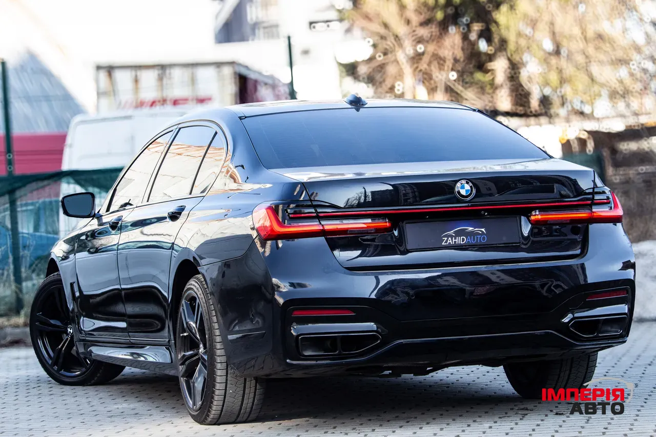 BMW 7 серії - фото 11