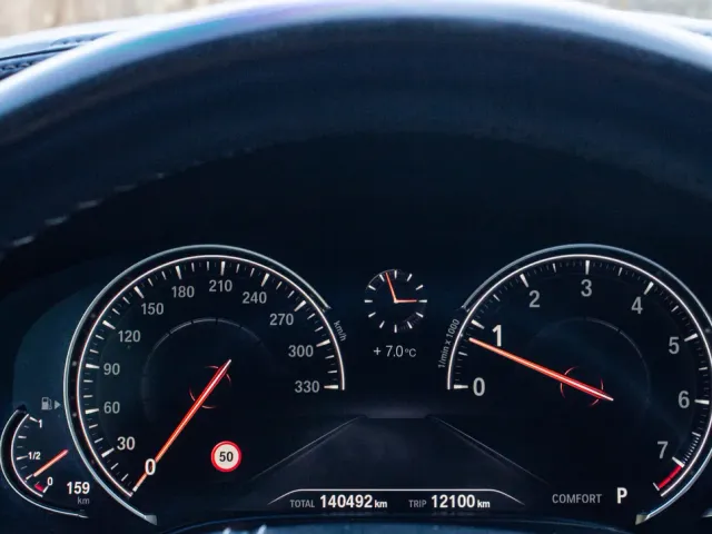 BMW 7 серії - фото 2