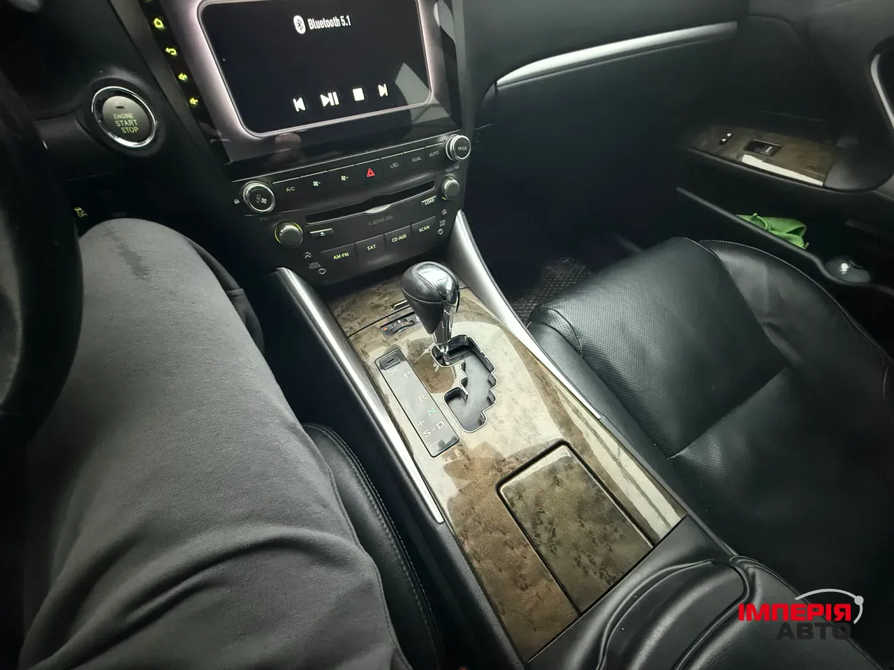 Lexus IS - фото 19