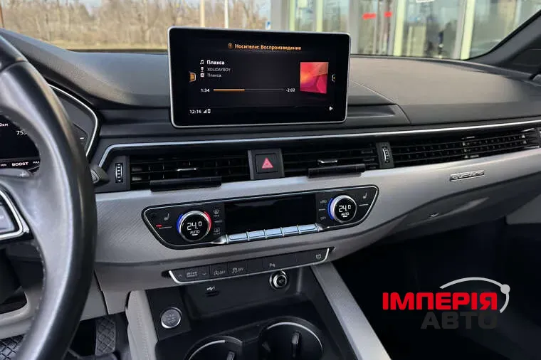 Audi A4 - фото 9