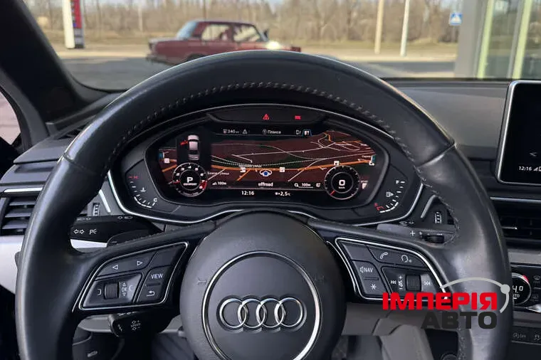 Audi A4 - фото 8