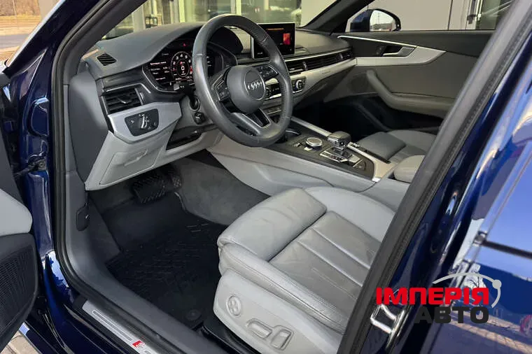 Audi A4 - фото 6