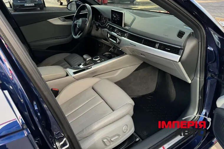 Audi A4 - фото 14