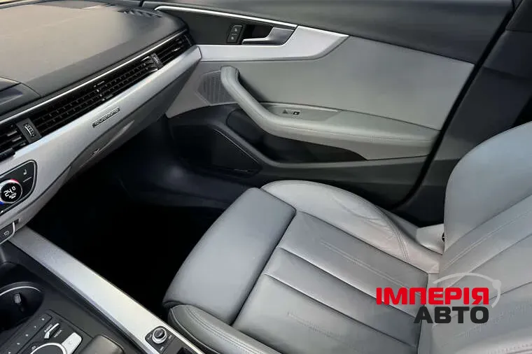 Audi A4 - фото 13