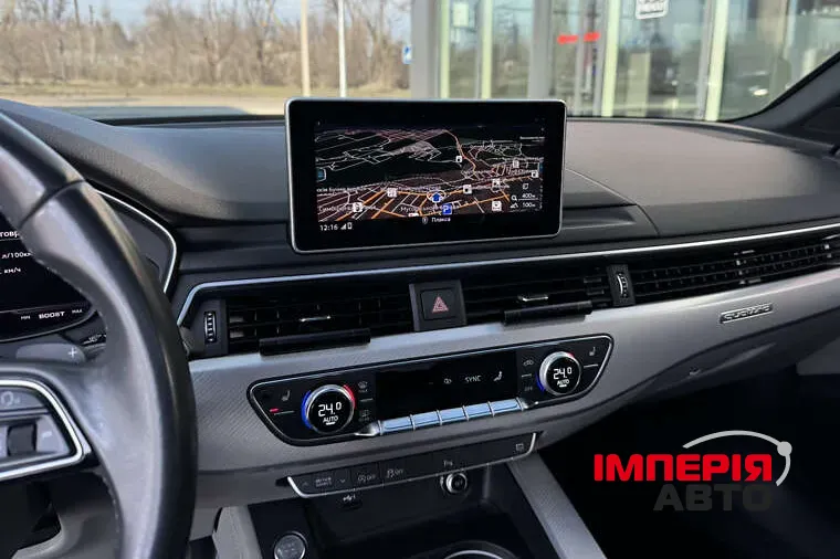 Audi A4 - фото 10