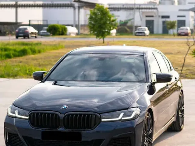 BMW 5 серії - фото 1