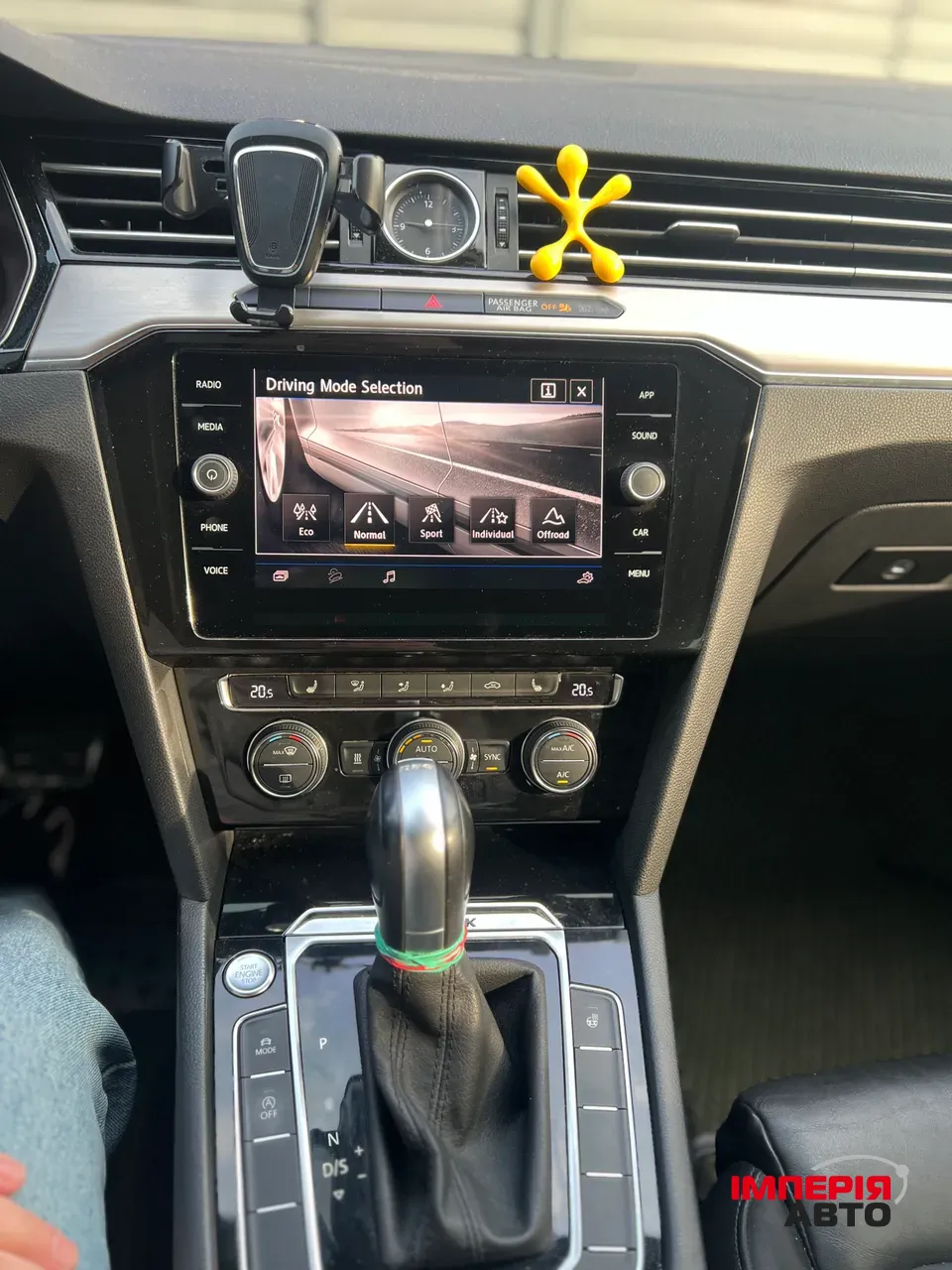 Volkswagen Passat - фото 17