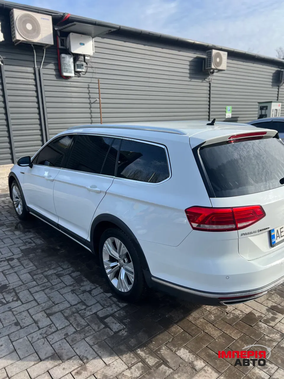 Volkswagen Passat - фото 6