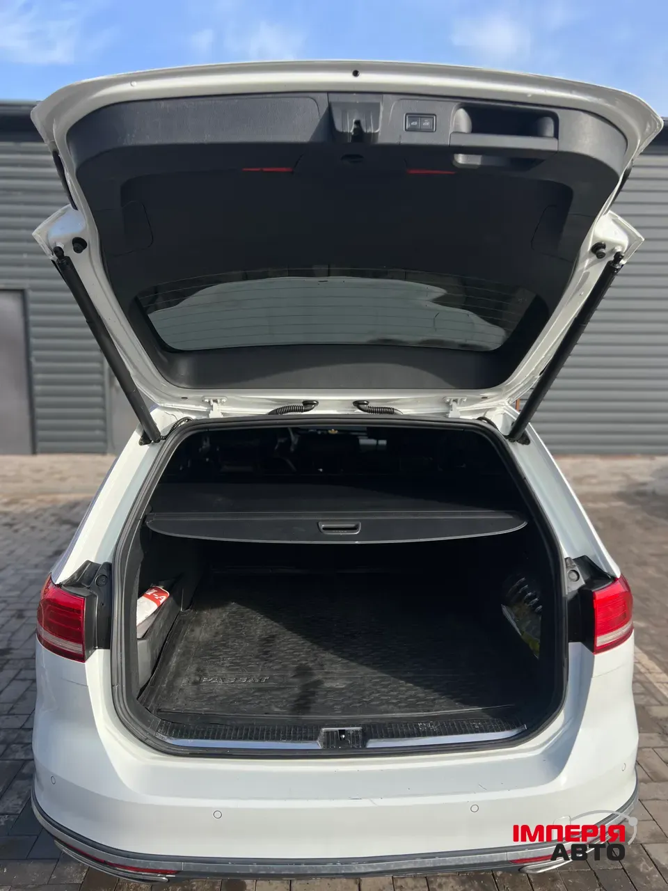 Volkswagen Passat - фото 14