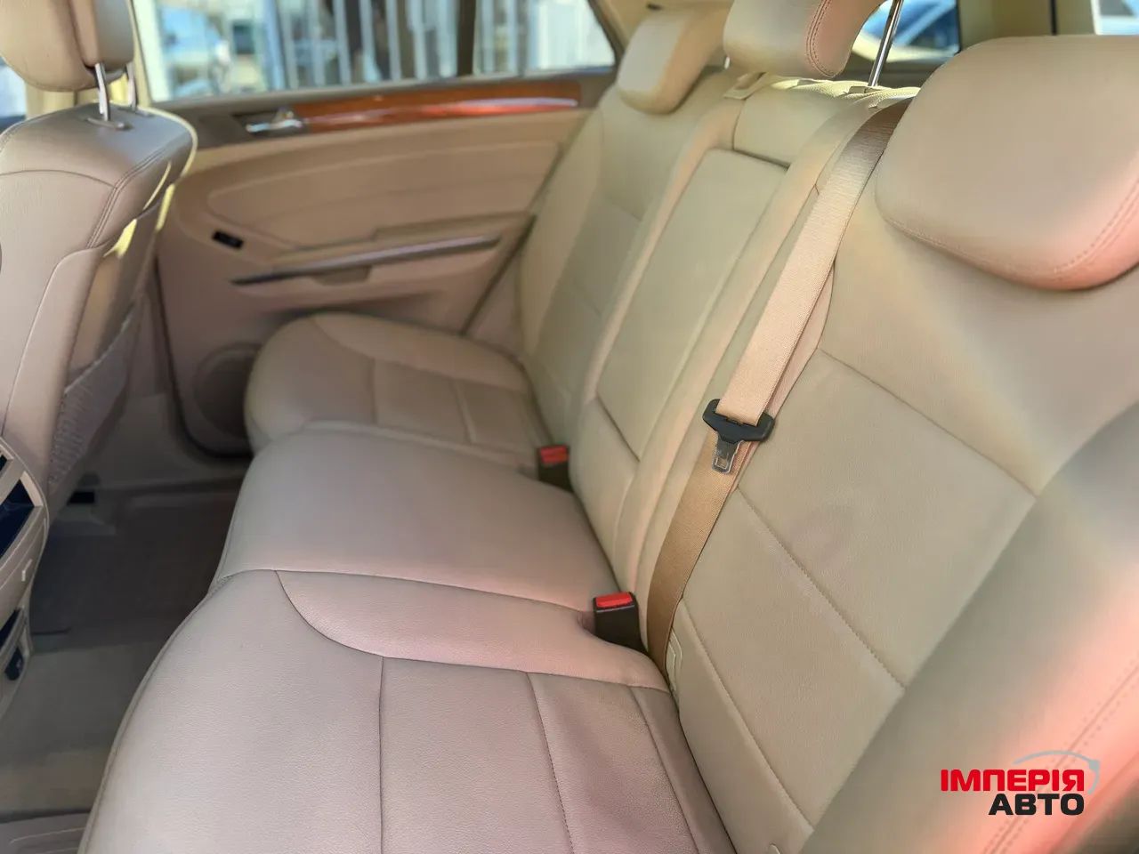 Mercedes-Benz M-Класс - фото 9