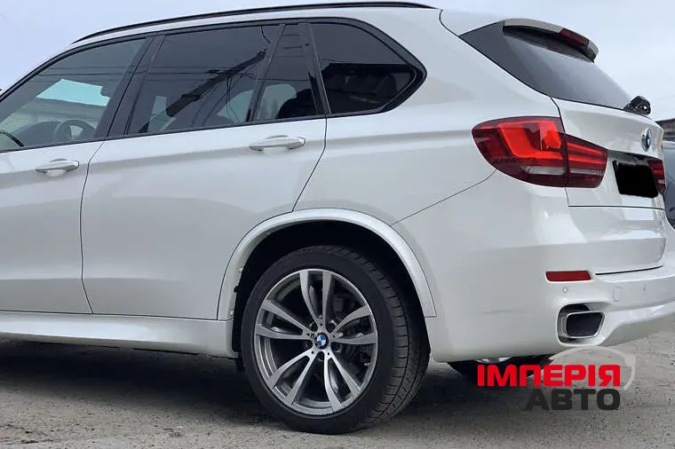 BMW X5 - фото 6