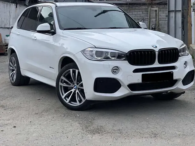 BMW X5 - фото 1