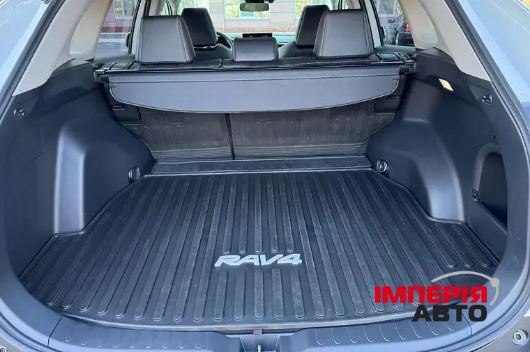 Toyota RAV4 - фото 20