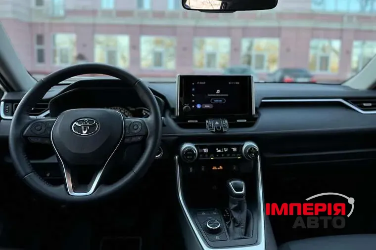 Toyota RAV4 - фото 11