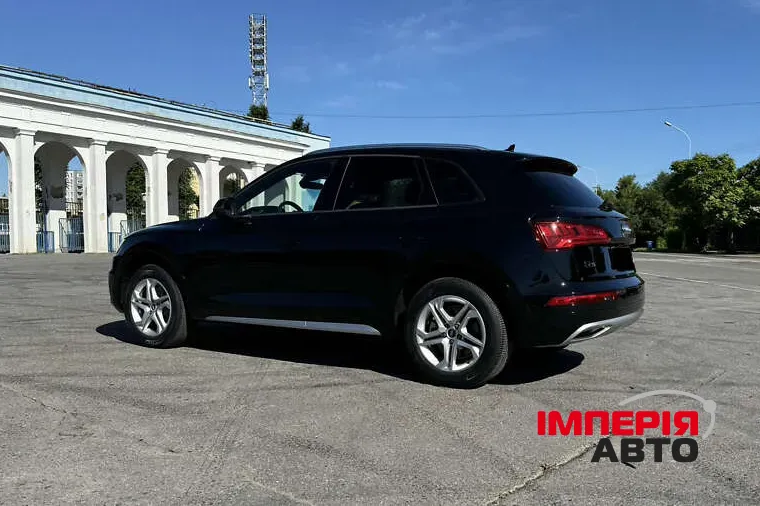 Audi Q5 - фото 6