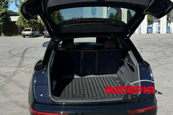 Audi Q5 - фото 12