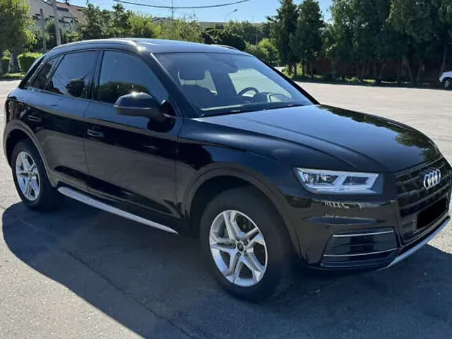 Audi Q5 - фото 3