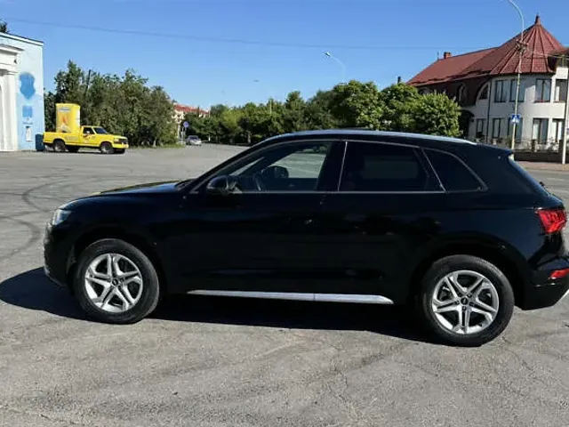 Audi Q5 - фото 5