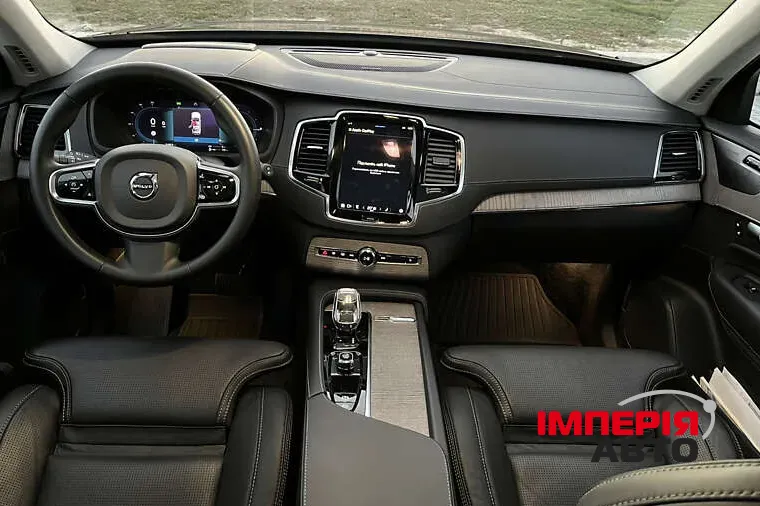 Volvo XC90 - фото 10