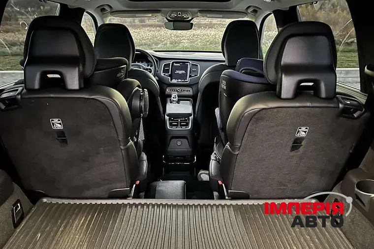 Volvo XC90 - фото 13