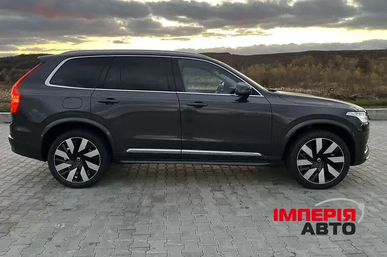 Volvo XC90 - фото 6