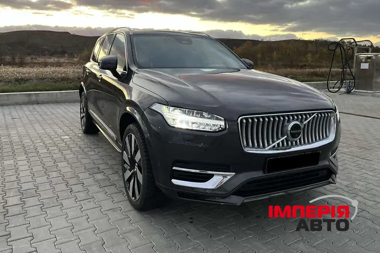 Volvo XC90 - фото 3