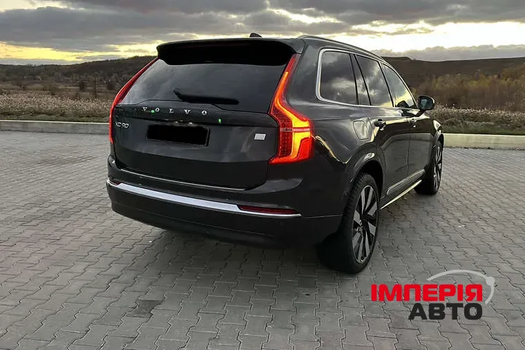 Volvo XC90 - фото 5