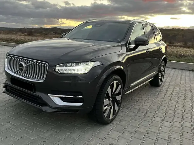 Volvo XC90 - фото 2