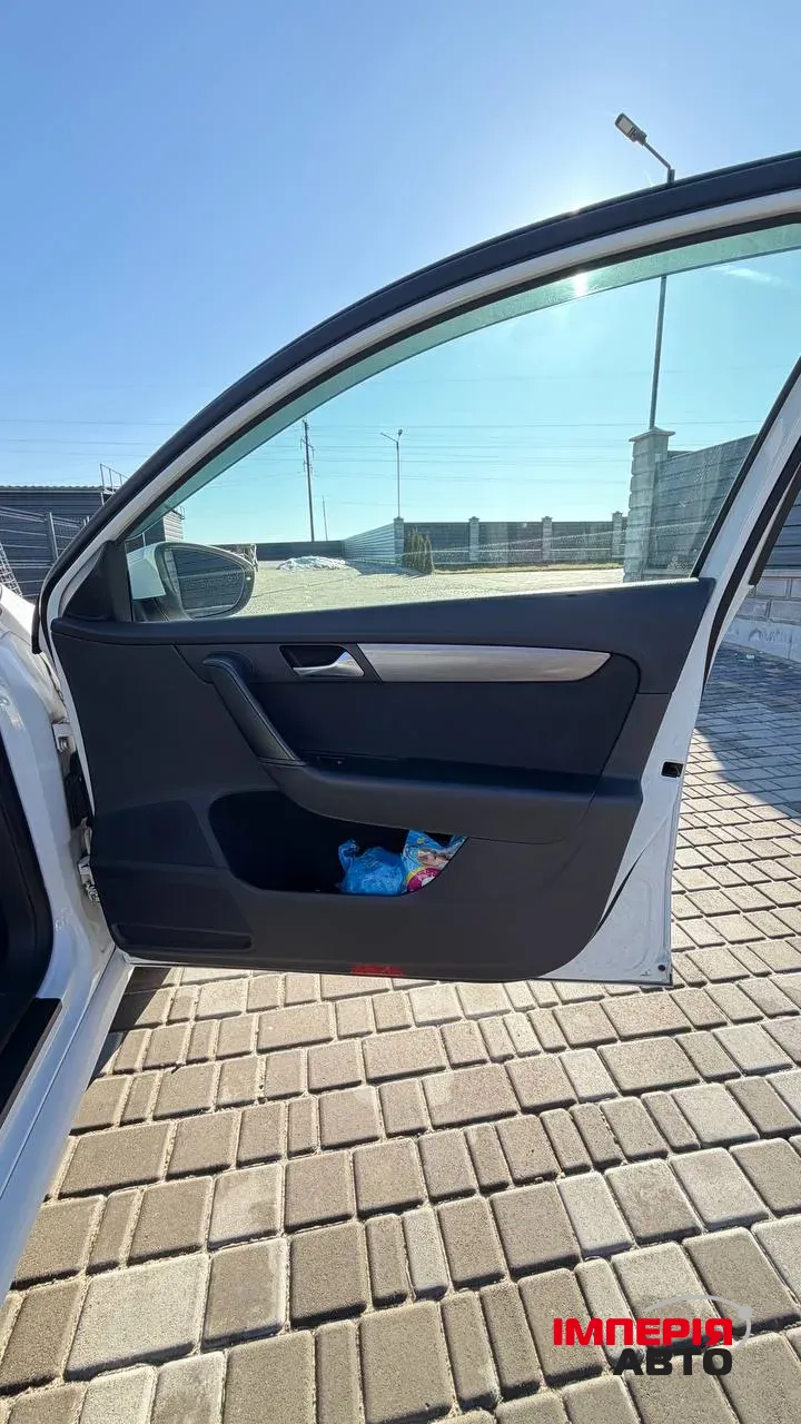 Volkswagen Passat - фото 36