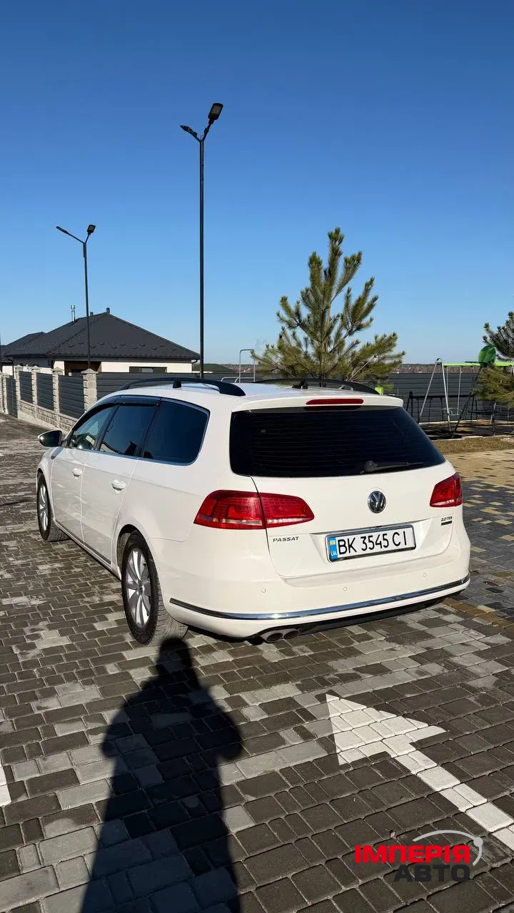 Volkswagen Passat - фото 7