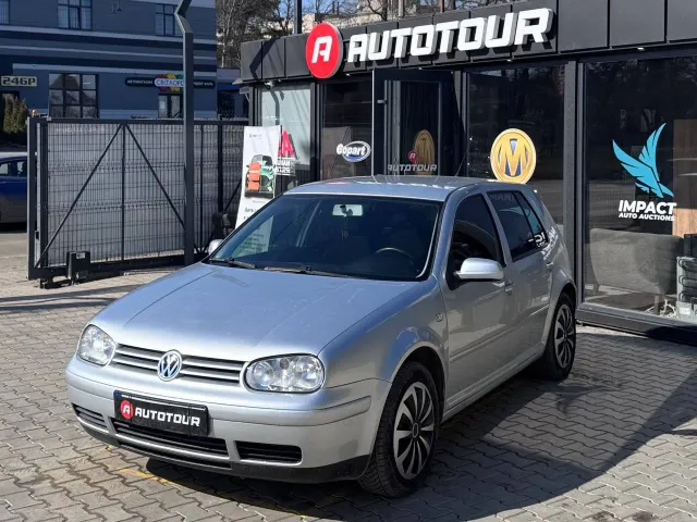 Volkswagen Golf - фото 2