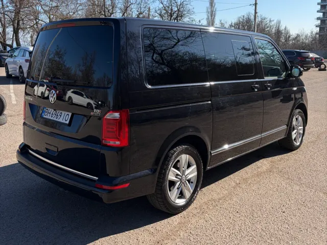 Volkswagen Multivan - фото 4