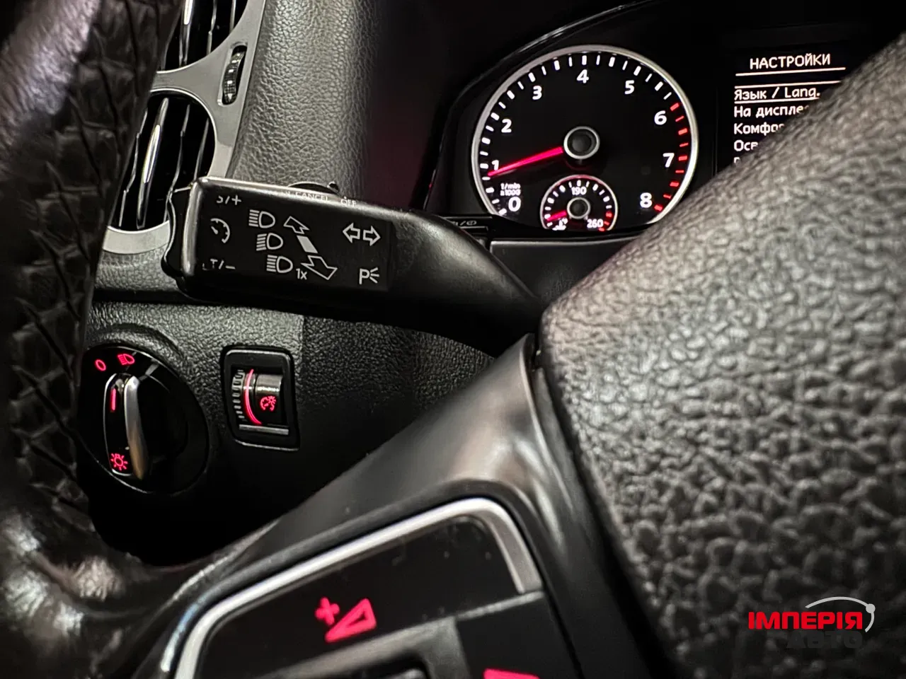 Volkswagen Tiguan - фото 9