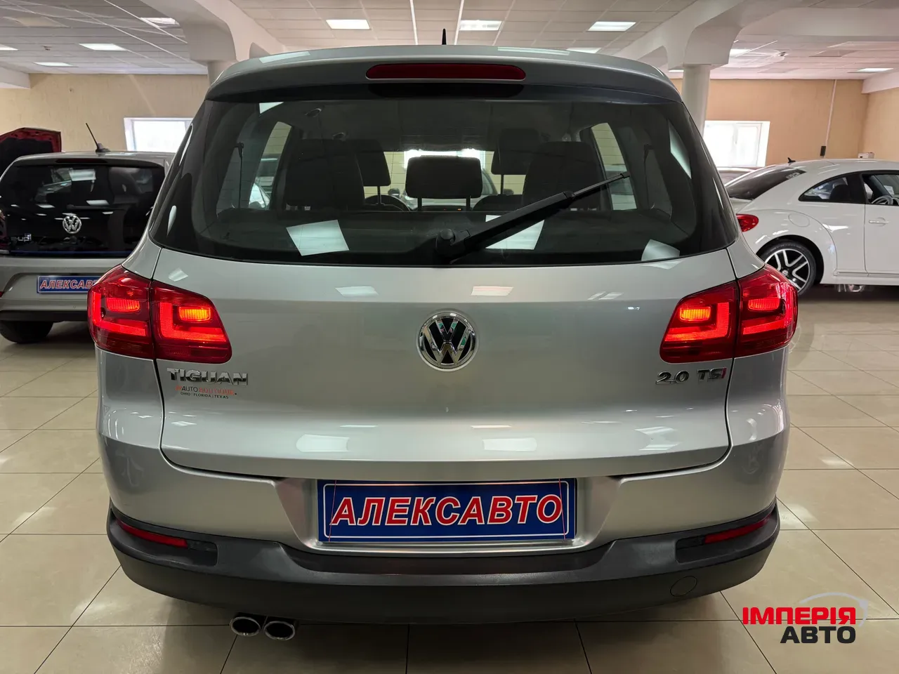 Volkswagen Tiguan - фото 3