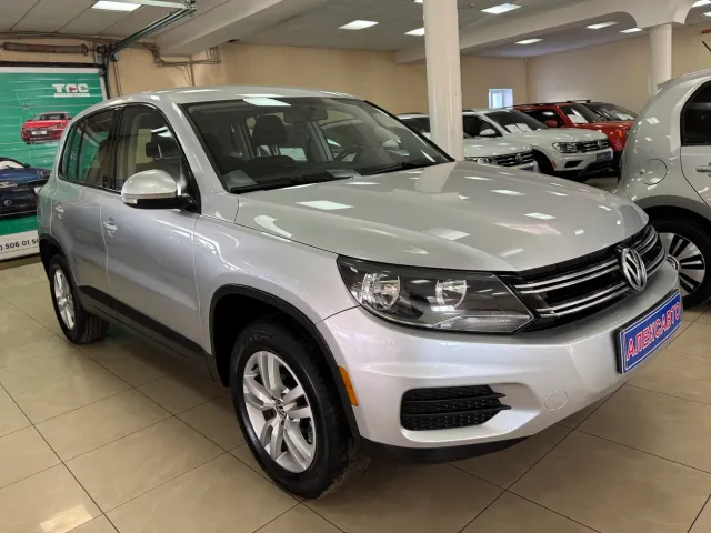 Volkswagen Tiguan - фото 5