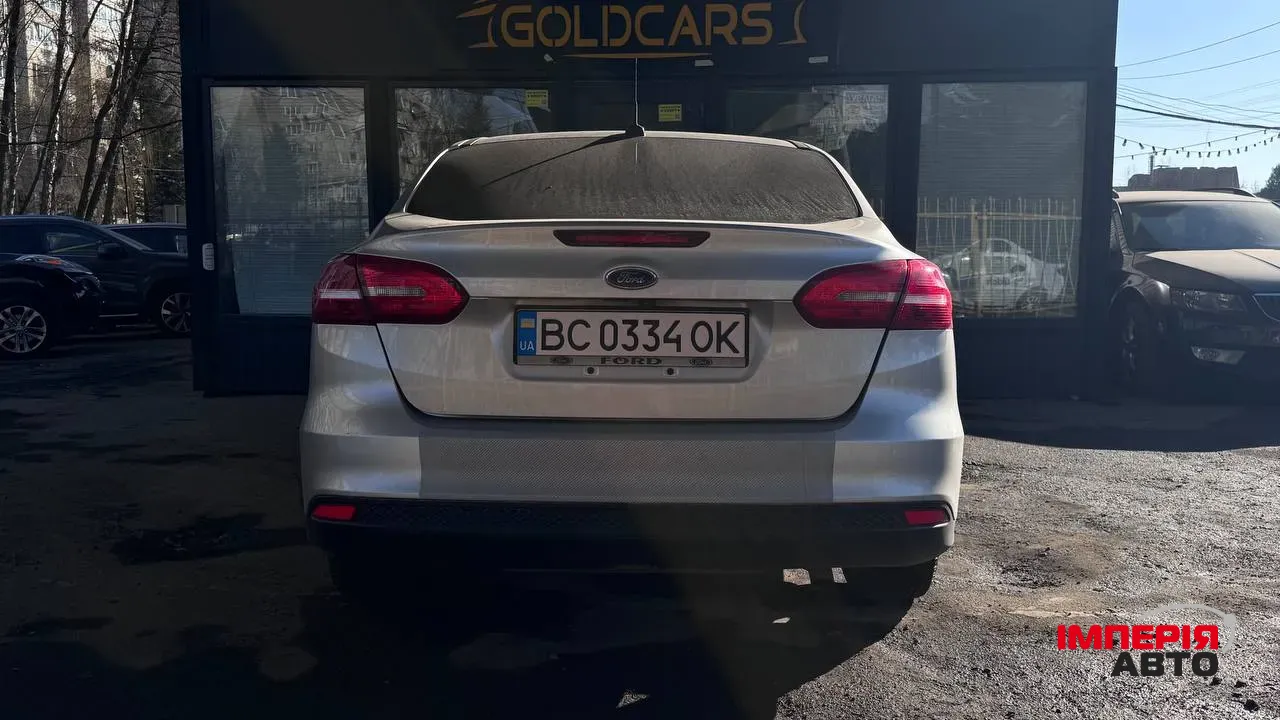 Ford Focus - фото 6