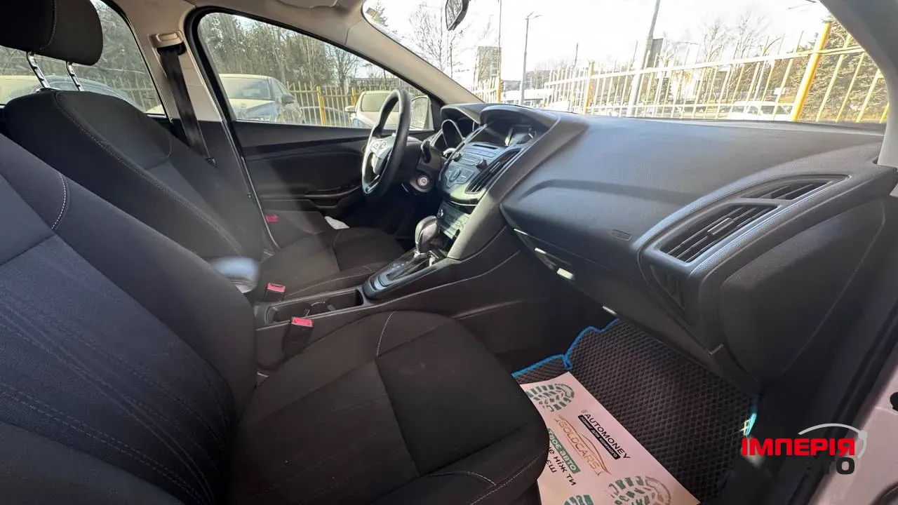 Ford Focus - фото 2