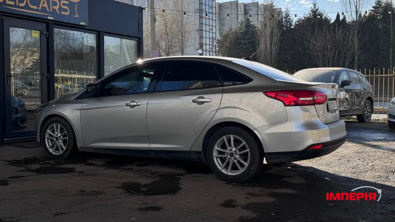 Ford Focus - фото 4